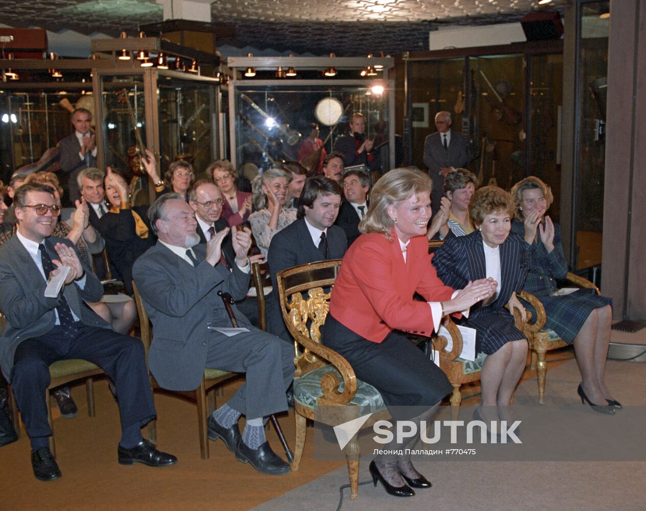 Raisa Gorbacheva and Hannelore Kohl