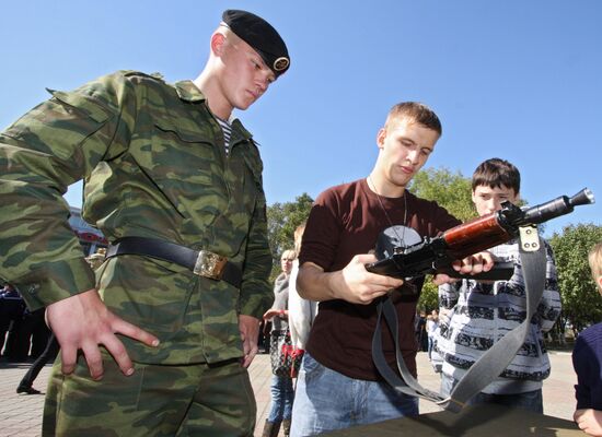 Day of Conscipt rally held in Vladivostok