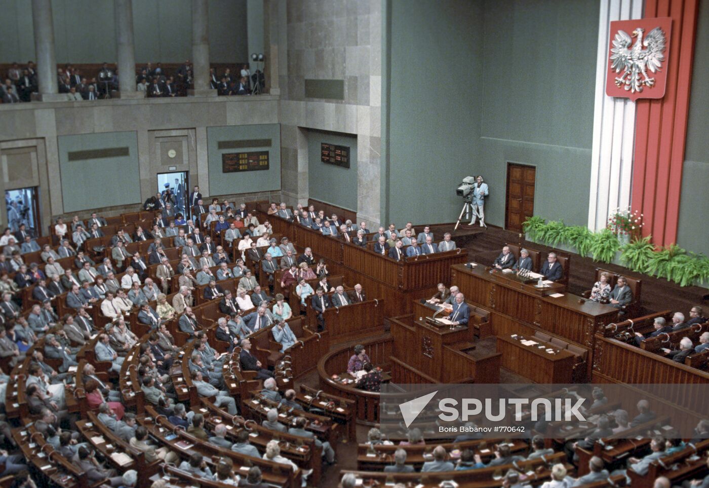 Mikhail Gorbachev speaking in Polish Sejm