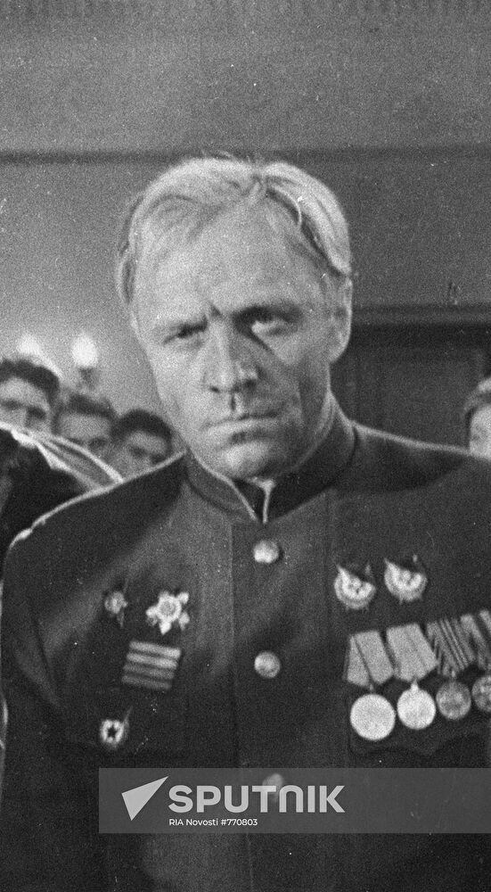 Scene from movie Predsedatel