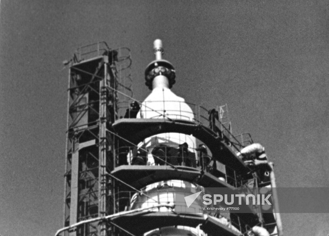"Soyuz-4" spaceship