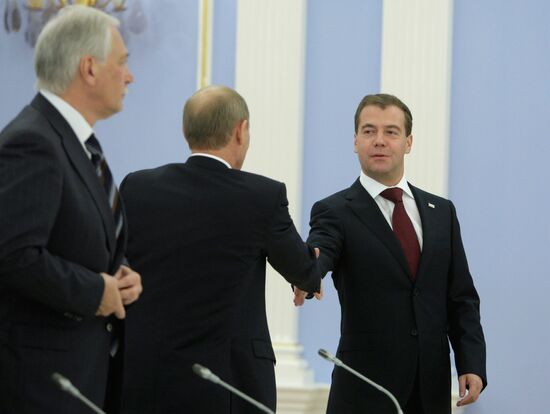 President Medvedev holds Russian Security Council meeting