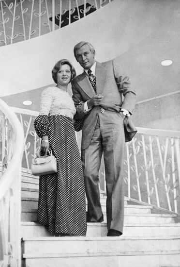 Frame from motion picture "Anna and commander"