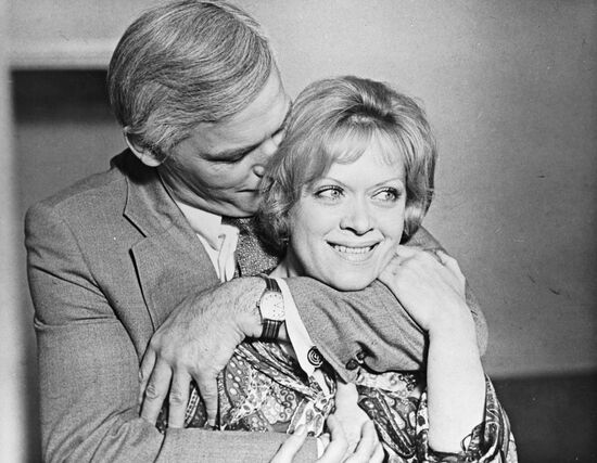 Frame from motion picture "Anna and commander"