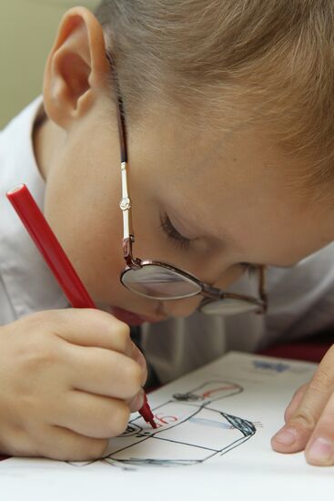 Diana Gurtskaya meets with visually-impaired children