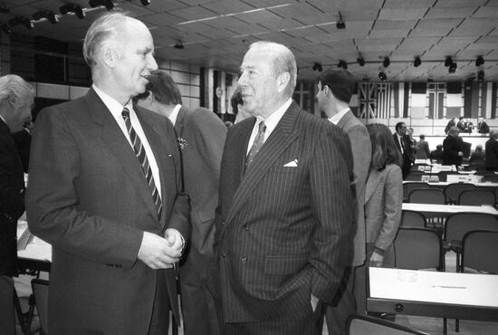 U.S. Secretary of State George Shultz