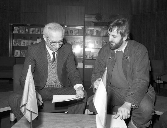 Anatoly Bogomolov and Karl-Heinz Jürgens