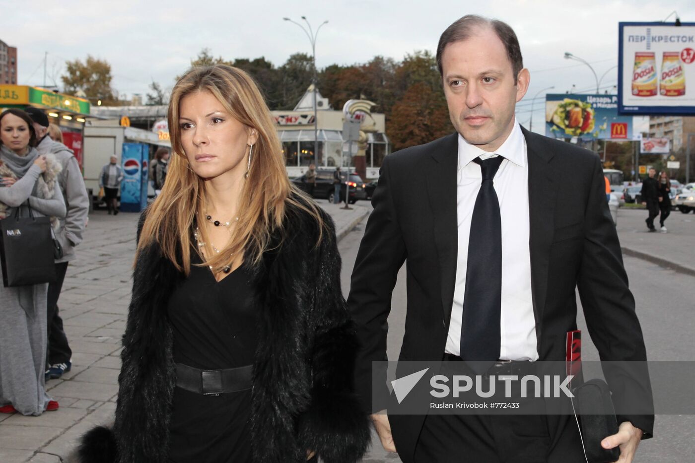 Oleg Mitvol with wife Lyudmila