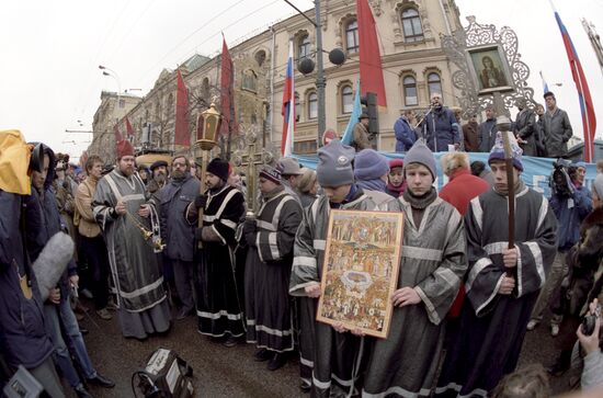 Funeral ceremony near house of Academician Andrei Sakharov