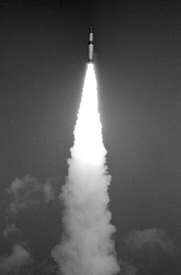 SS-20 Saber missile in flight