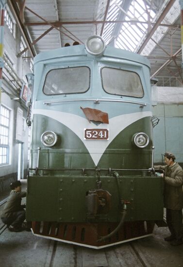 Electric train