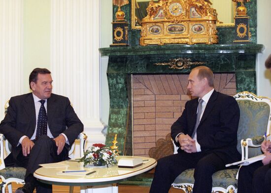 Meeting between Vladimir Putin and Gerhard Schroeder