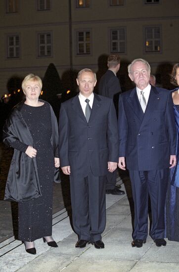 Vladimir Putin, Lyudmila Putina, Johannes Rau