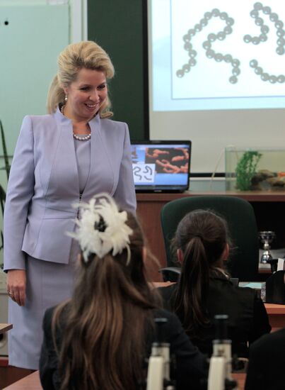 Russia's first lady Svetlana Medvedeva visits her old school