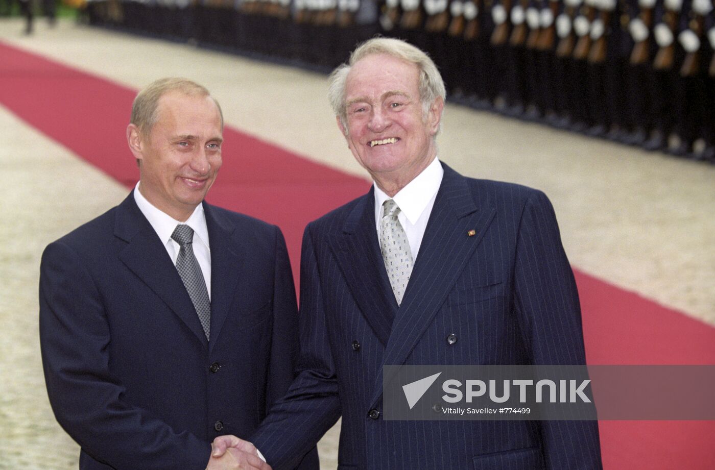 Vladimir Putin and Johannes Rau