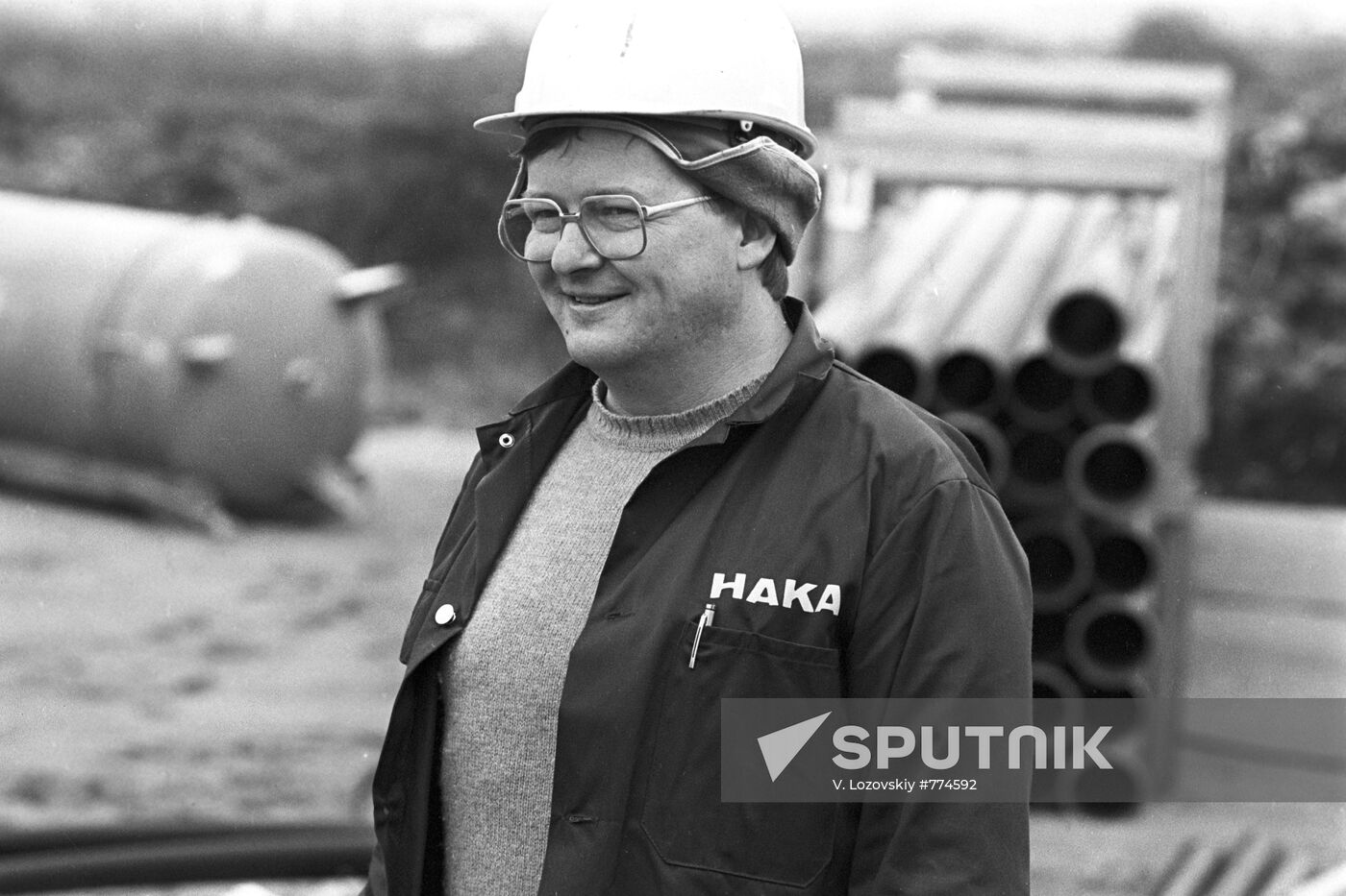 Construction of car-repair plant in Tosno