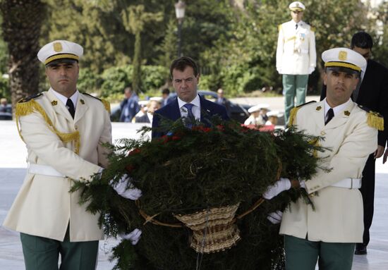 Dmitry Medvedev pays official visit to Algeria