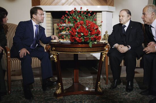 Dmitry Medvedev pays official visit to Algeria