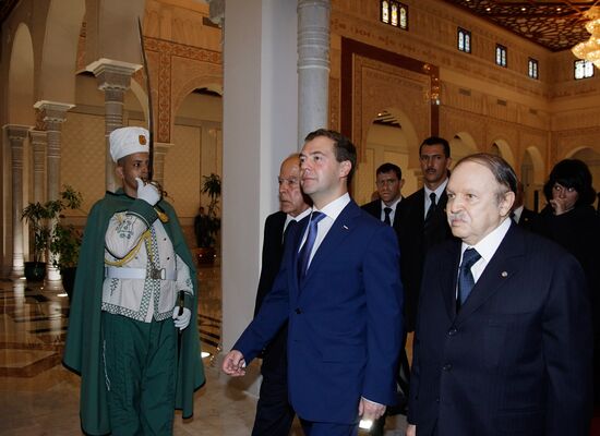 Dmitry Medvedev pays official visit to Algeria