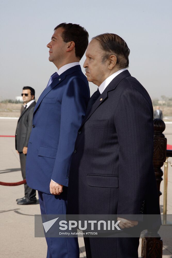 Dmitry Medvedev pays official visit to Algeria