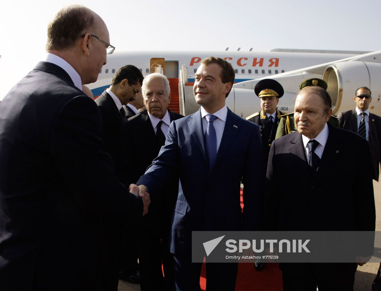 Dmitry Medvedev pays official visit to Algeria