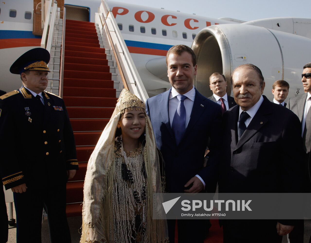 Dmitry Medvedev pays official visit to Algeria