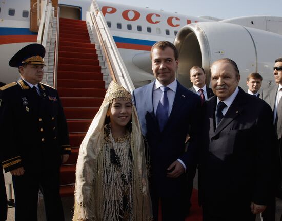 Dmitry Medvedev pays official visit to Algeria