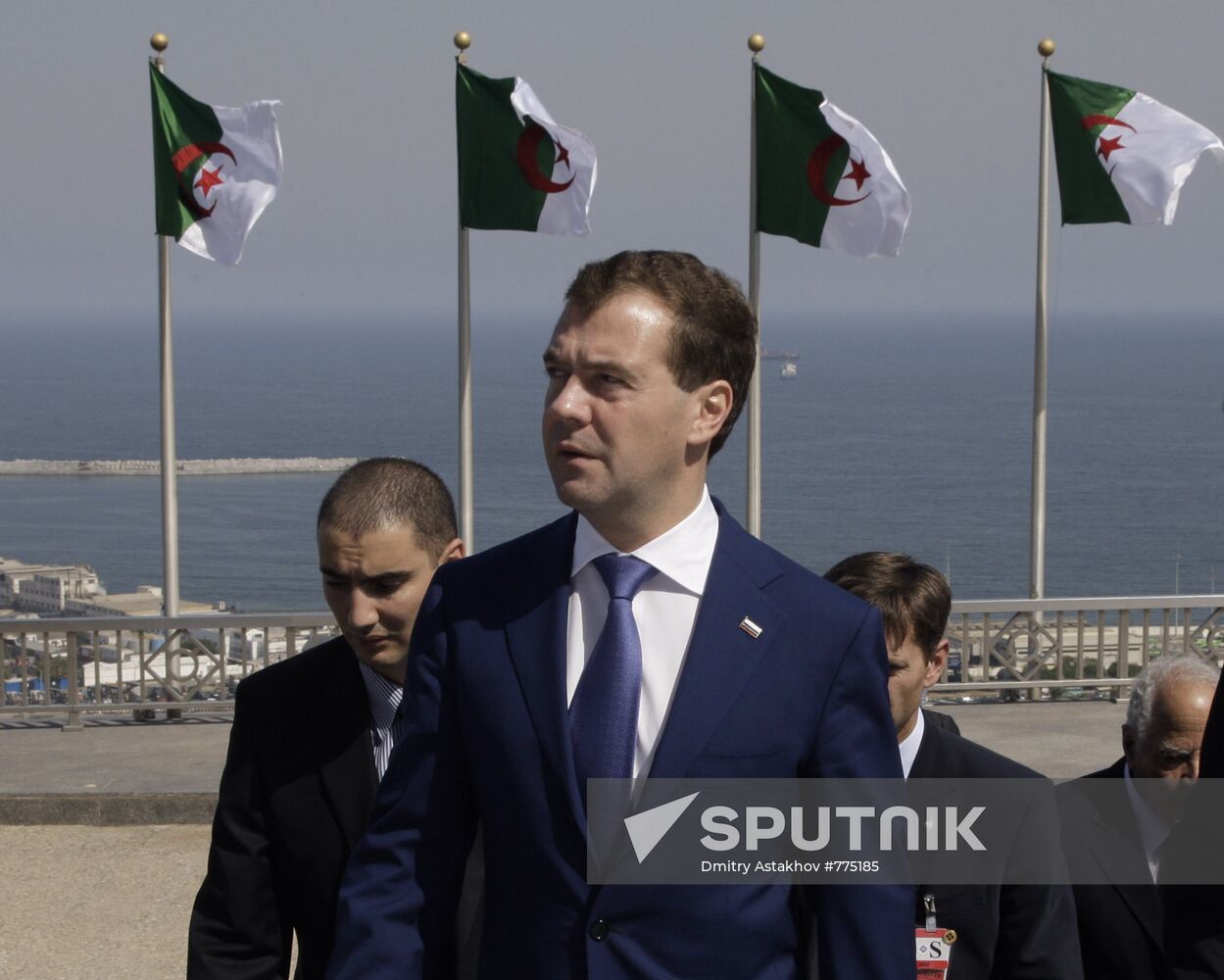 Dmitry Medvedev pays official visit to Algeria