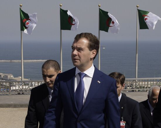 Dmitry Medvedev pays official visit to Algeria