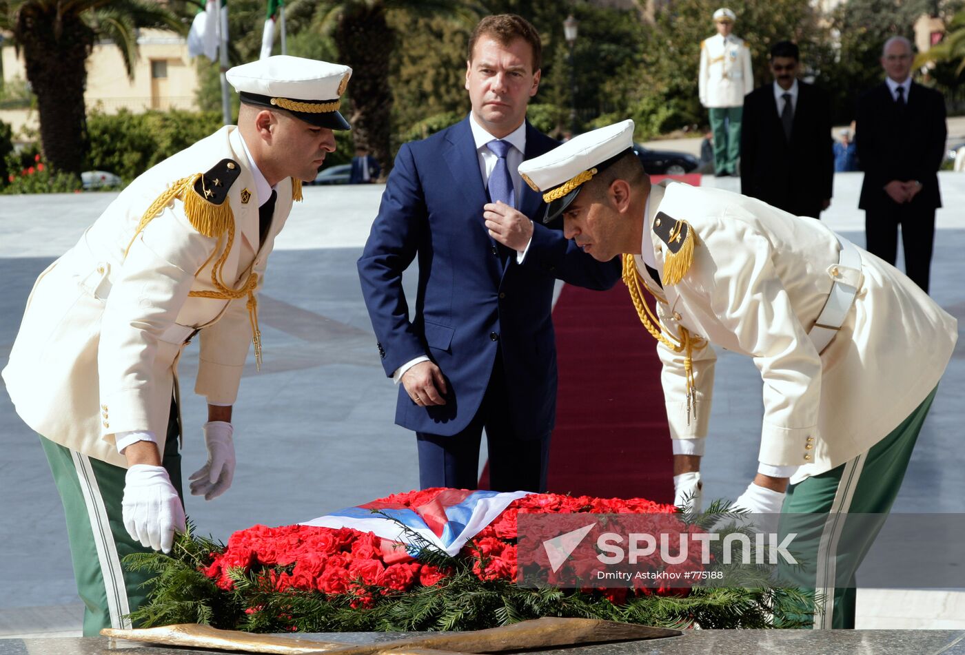 Dmitry Medvedev pays official visit to Algeria