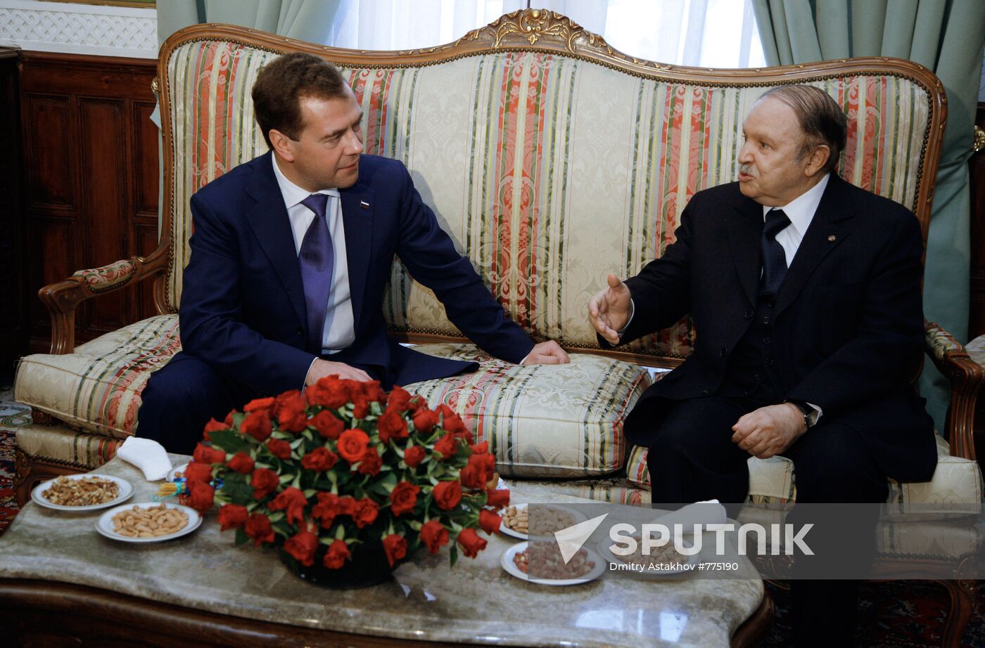 Dmitry Medvedev pays official visit to Algeria