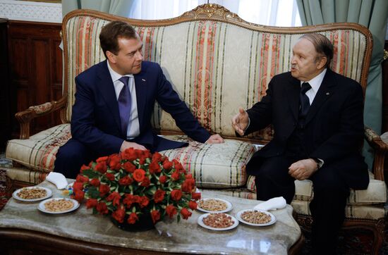 Dmitry Medvedev pays official visit to Algeria