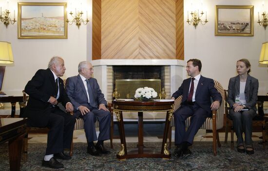 Dmitry Medvedev pays official visit to Algeria