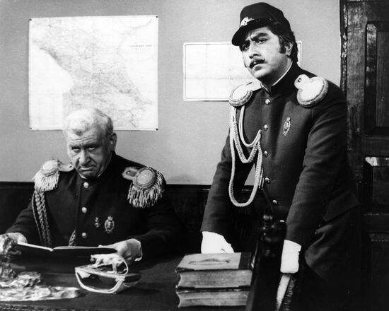 Still from film "Melodies of the Veriyski quarter"