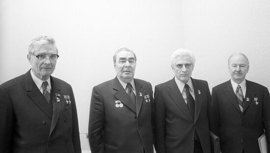 Meeting of Leonid Brezhnev with Alvaro Kunyalom
