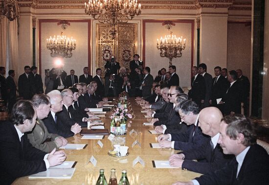 Soviet-Polish talks