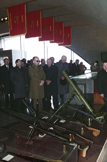 Polish President Wojciech Jaruzelski visiting Belarus