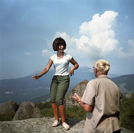 Scene from movie Kidnapping, Caucasian Style