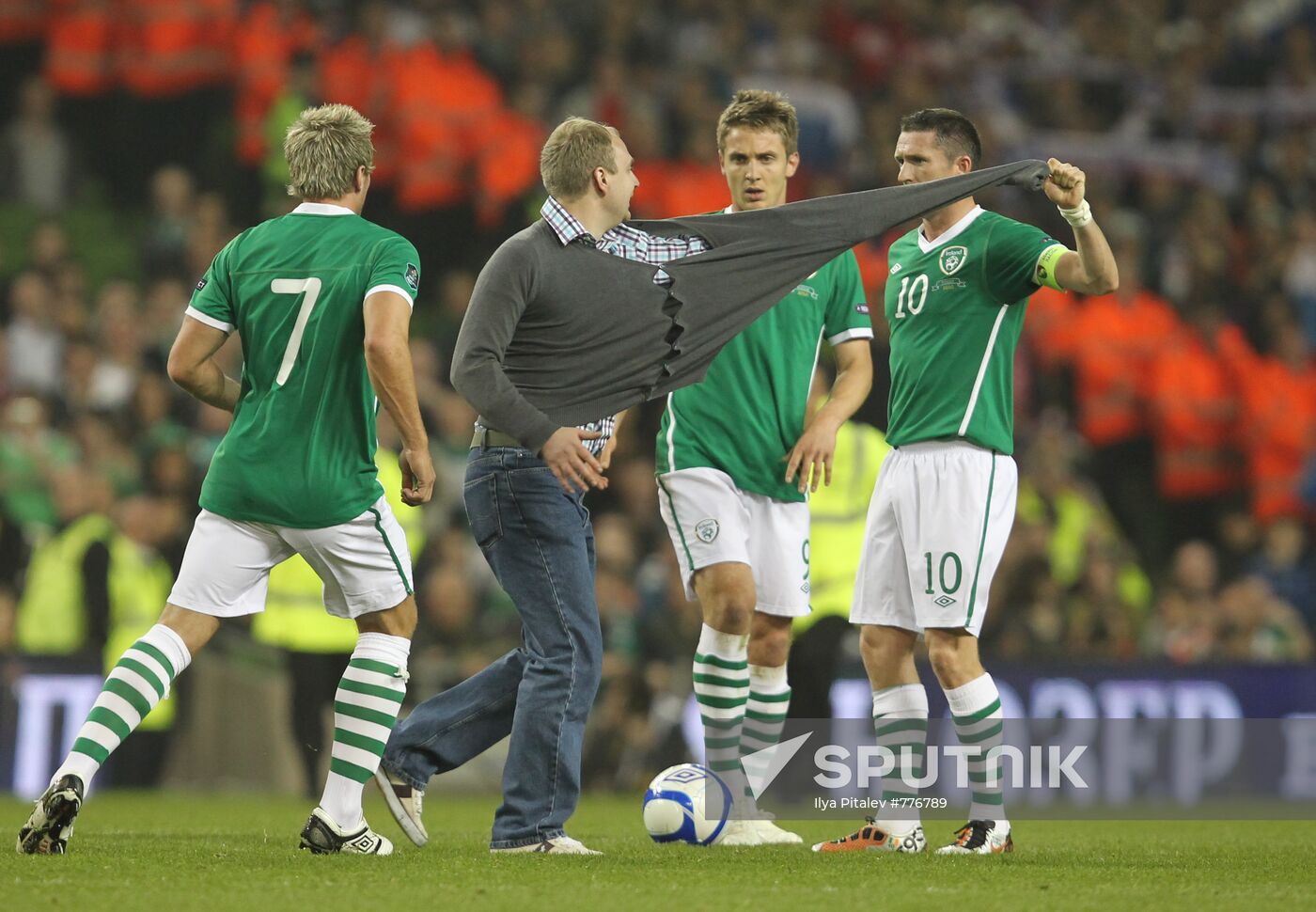 Football. Euro 2012 qualifier. Ireland vs. Russia