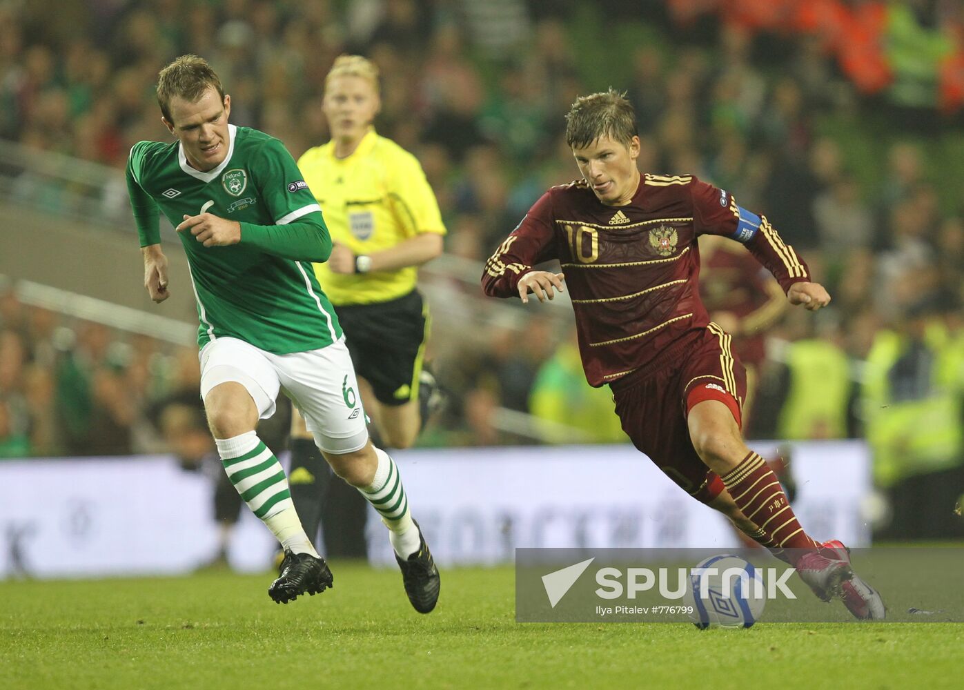 Football. Euro 2012 qualifier. Ireland vs. Russia
