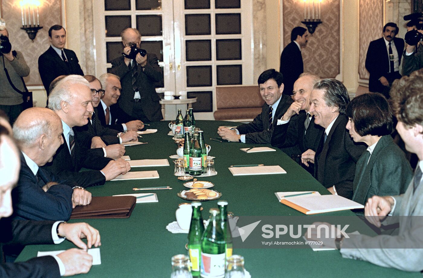Eduard Shevardnadze and Roland Dumas