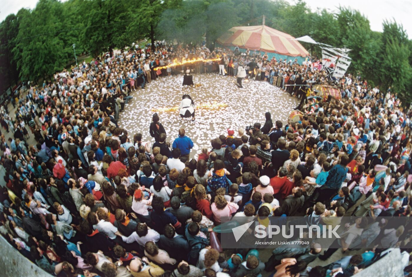 The Caravan of Peace street theater