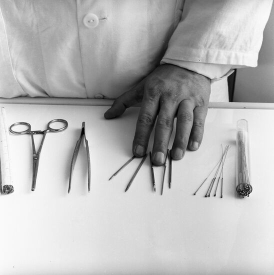 Set of instruments for acupuncture