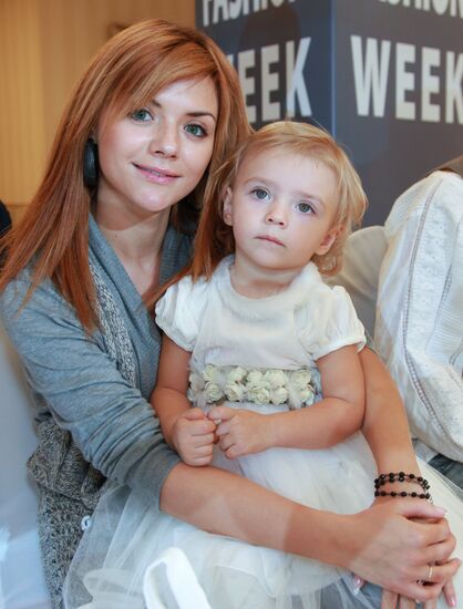 Lesya Yaroslavskaya with daughter