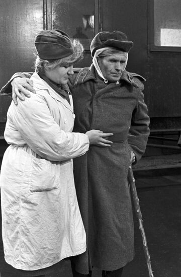 Shot from motion picture 'Oni Ne Proydut' (They Shall Not Pass)