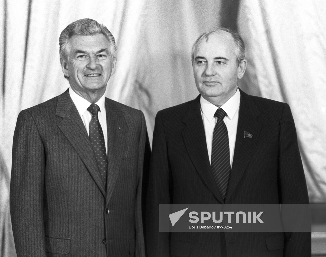 Robert Hawke and Mikhail Gorbachev