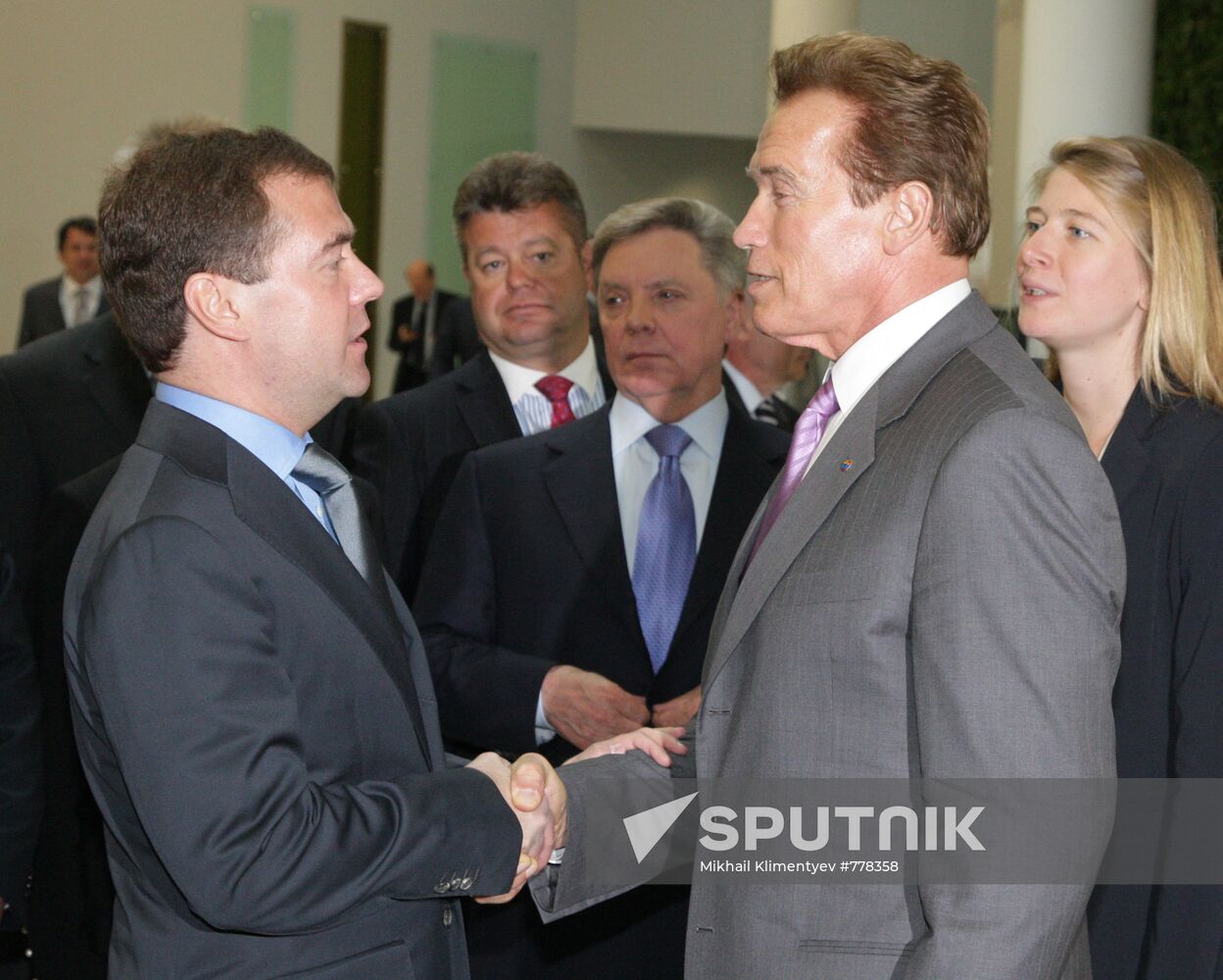 Dmitry Medvedev, Arnold Schwarzenegger