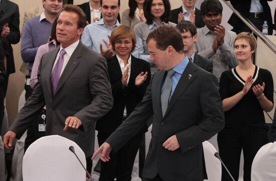 Dmitry Medvedev, Arnold Schwarzenegger