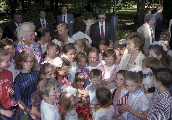 Opening of statuary "Make way for ducklings"