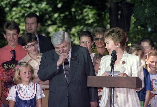 Opening of statuary "Make way for ducklings"